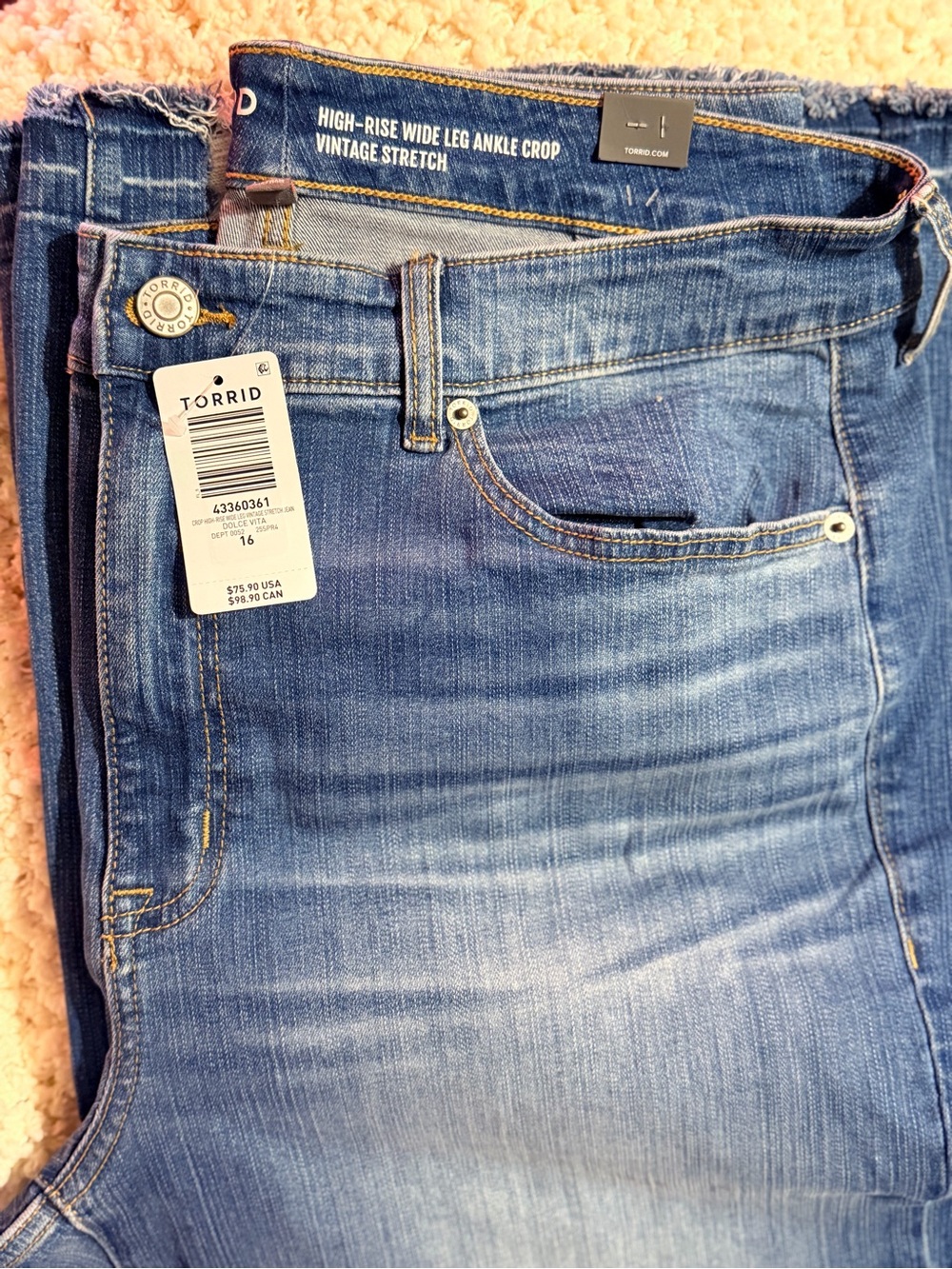 torrid Blue High-Rise Wide Leg Ankle Crop Jeans - Picture 2 of 2